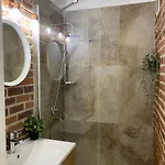 Old Town Overlooking - Vibrant 2br 아파트 *