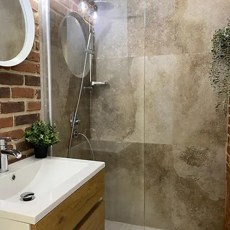 Old Town Overlooking - Vibrant 2br *