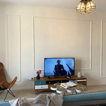 Old Town Overlooking - Vibrant 2br Appartamento Bucarest