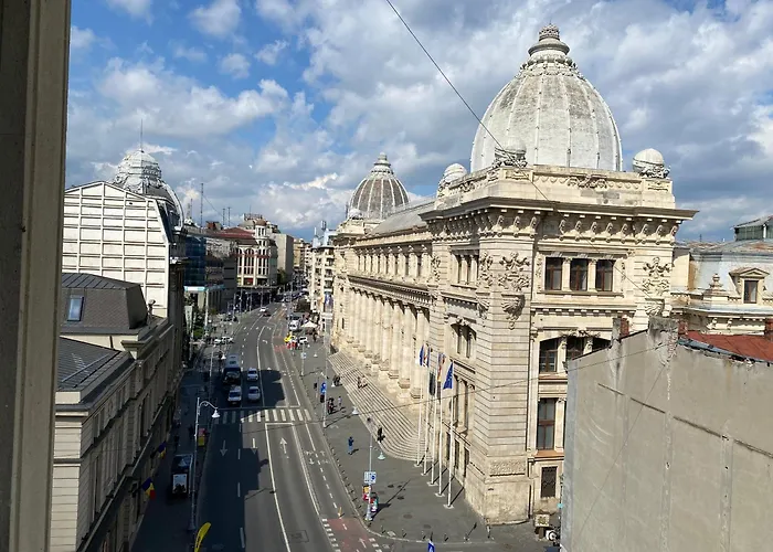 Apartamento Old Town Overlooking - Vibrant 2br Bucarest